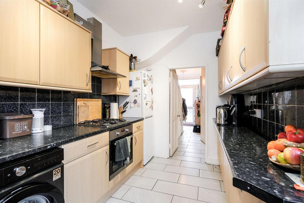 41 Buxton Road-21 web.jpg