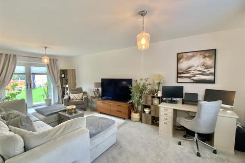 4 bedroom detached house for sale, Aintree Avenue, Towcester