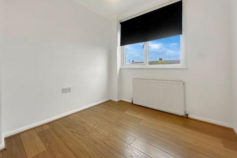 11 Brampton Close, Corringham, Stanford-le-hope, SS17 7NS