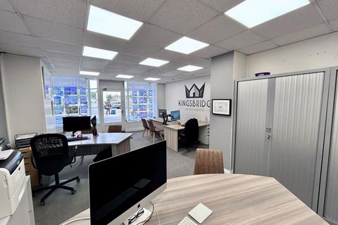 Mixed use for sale, Fore Street, Kingsbridge