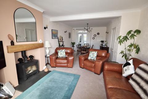 19 Rowdens Road, Wells, BA5 1TU