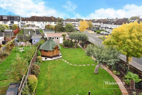 115 Elmstead Gardens, Worcester Park, KT4 7BG