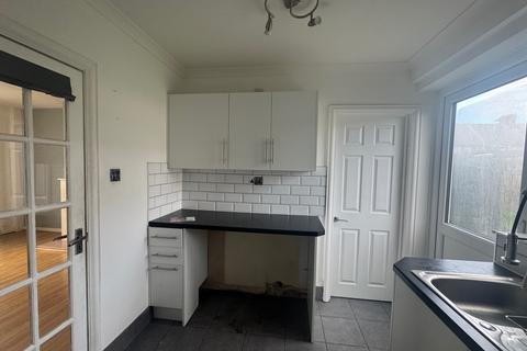 2 bedroom terraced house to rent, Porters Avenue, Dagenham, Essex, RM8