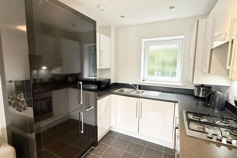 2 bedroom apartment for sale, Baker Court, Lichfield Road, Four Oaks