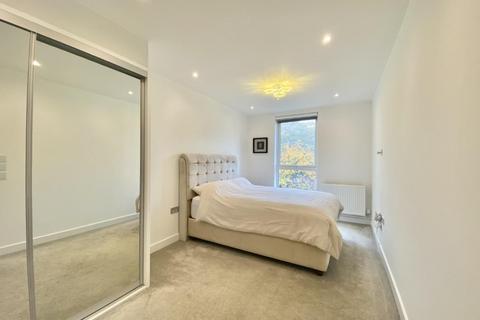 2 bedroom apartment for sale, Laurina Apartment, Carnation Gardens, Hayes