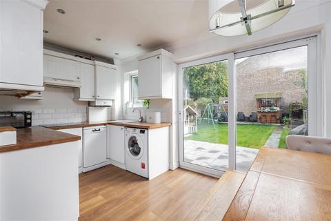 123 Penenden, New Ash Green, Longfield, DA3 8LT