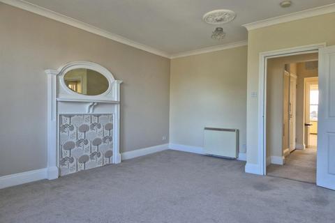 2 bedroom flat for sale, Ellenborough Crescent, Weston-Super-Mare BS23