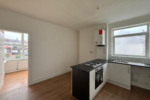 2 bedroom flat for sale, 57B South Norwood Hill, South Norwood, London, SE25 6BY