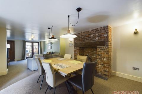 Top House Beech Lane, Marford, Wrexham, LL12 8TB