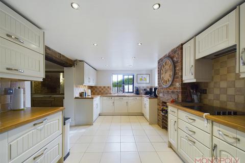 Top House Beech Lane, Marford, Wrexham, LL12 8TB