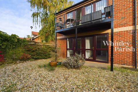 1 bedroom ground floor flat for sale, St Marys Court, Diss