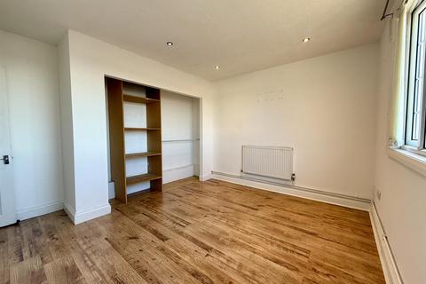 28 Chedworth Crescent, Portsmouth, PO6 4ET