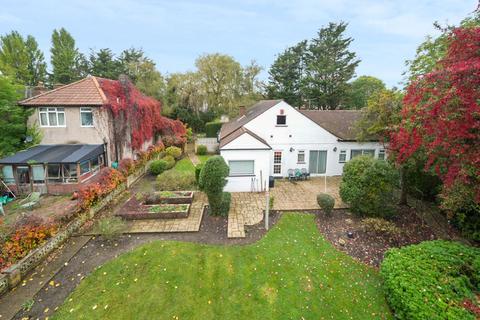 2 bedroom bungalow for sale, Field End, Ruislip, Middlesex, HA4