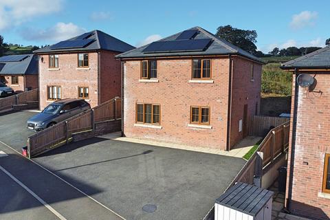 3 bedroom detached house for sale, Plas Trannon, Trefeglwys, Caersws, Powys, SY17