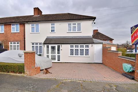 76 Manor Farm Drive, London, E4 6HH