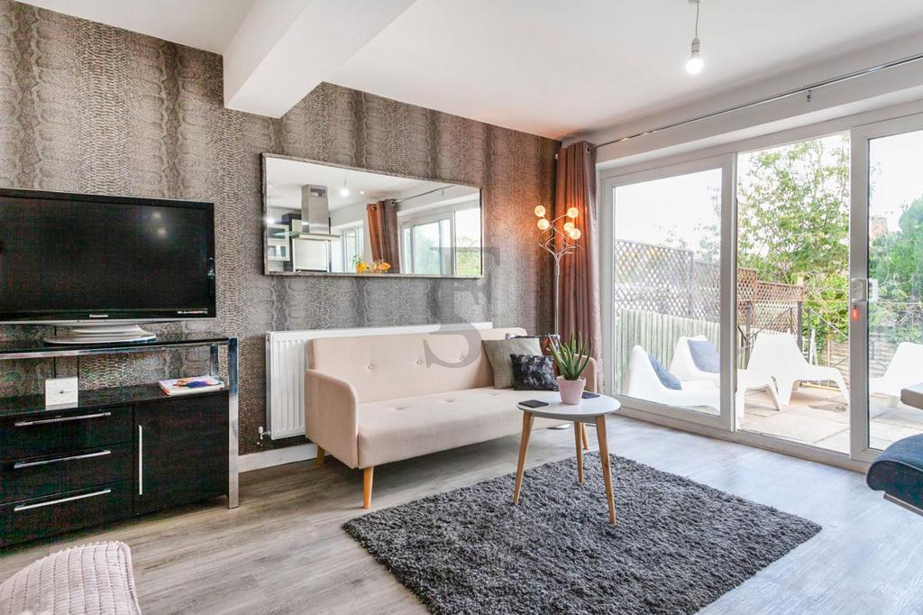 House in Leicester, City of Leicester - View 4