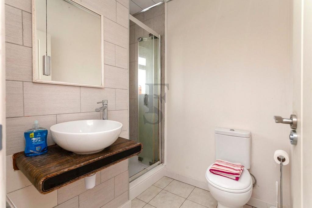 House in Leicester, City of Leicester - View 5
