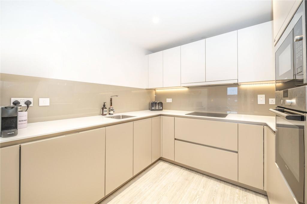 Gaumont Place, Streatham Hill SW2 2 bed apartment for sale £530,000