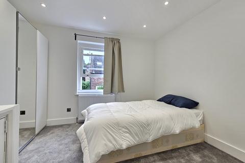 2 bedroom end of terrace house to rent, Munden Street, West Kensington W14