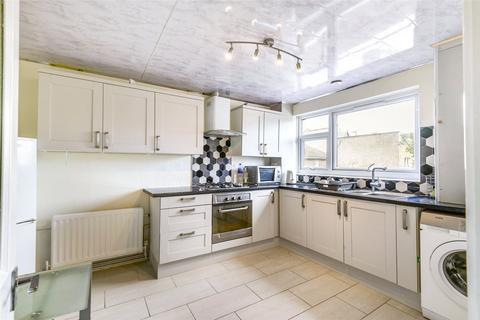 3 bedroom apartment to rent, Moyser Road, London SW16