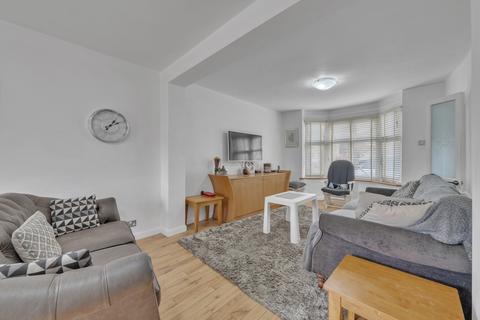 3 bedroom semi-detached house for sale, The Greenway, London, NW9