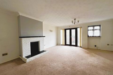 3 bedroom terraced house for sale, Otterham Quay Lane, Rainham,