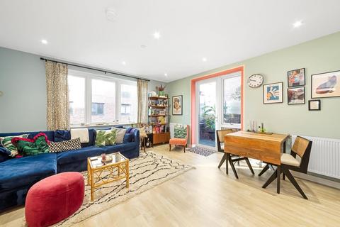 1 bedroom apartment for sale, Eaton Walk, Peckham, London, SE15