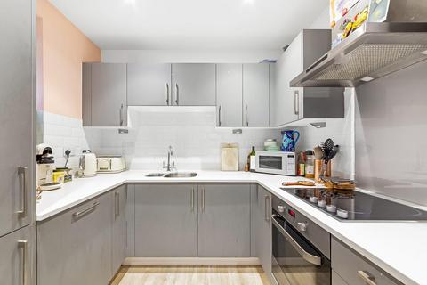 1 bedroom apartment for sale, Eaton Walk, Peckham, London, SE15