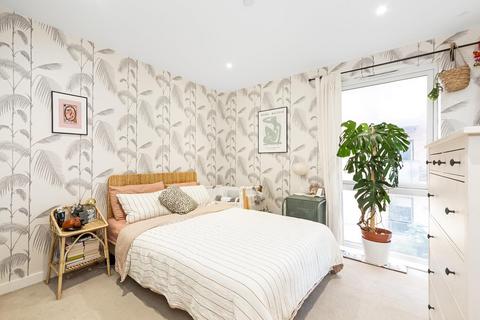 1 bedroom apartment for sale, Eaton Walk, Peckham, London, SE15
