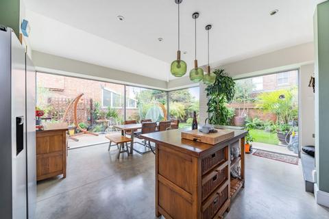 6 bedroom detached house for sale, Shaftesbury Avenue, Bedford