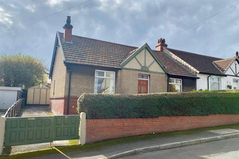 2 bedroom semi-detached bungalow for sale, Tom Lane, Crosland Moor, Huddersfield