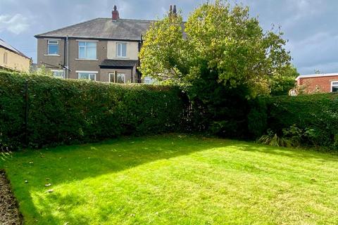 2 bedroom semi-detached bungalow for sale, Tom Lane, Crosland Moor, Huddersfield