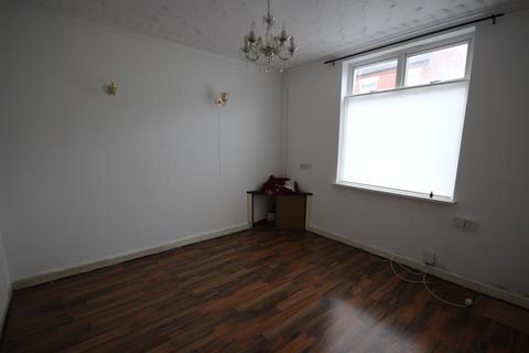 3 bedroom house to rent, Ash Street, Burton upon Trent DE14