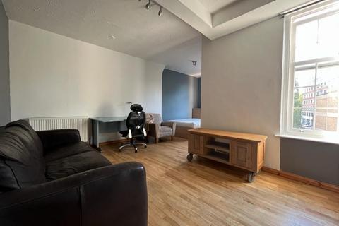 1 bedroom in a house share to rent, Euston, London NW1