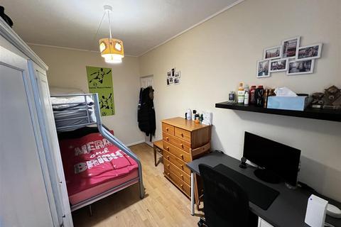 2 bedroom apartment to rent, Orange Hill Road, Edgware