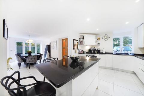 5 bedroom detached house for sale, Harcourt Road, Bushey, Hertfordshire, WD23