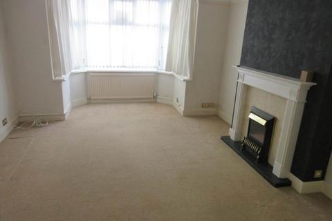 4 bedroom terraced house to rent, Portland Avenue, Southend On Sea