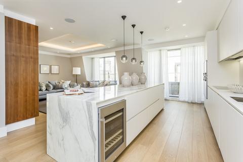 4 bedroom apartment to rent, St. James's Street, London, SW1A 1