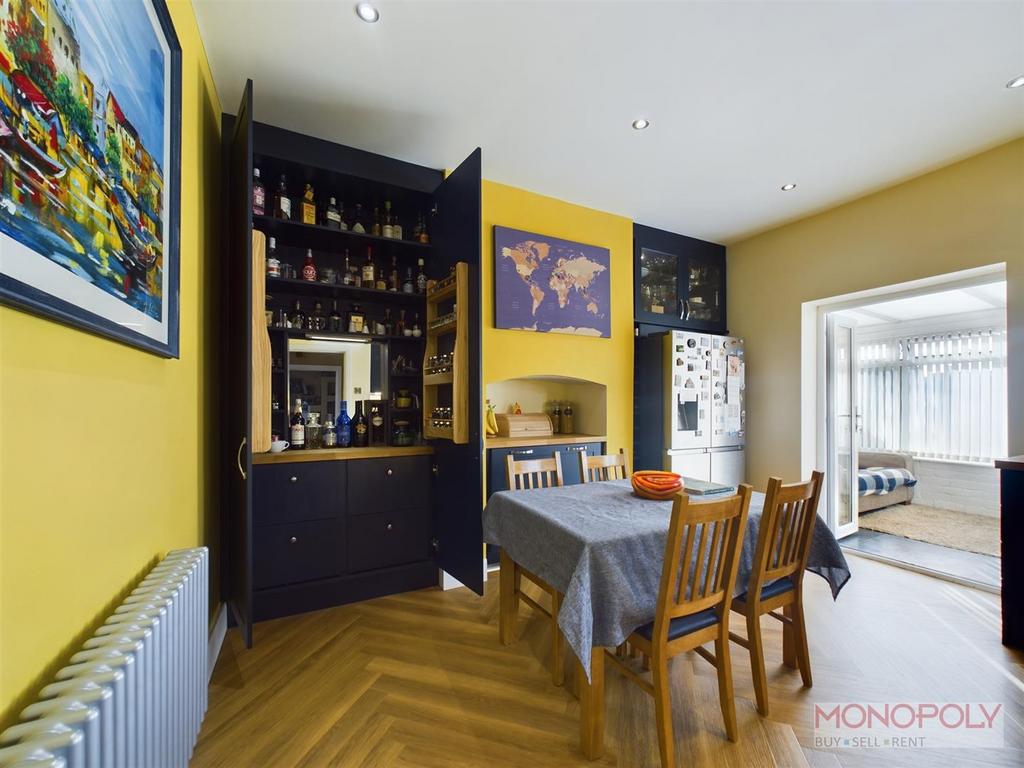 CAM01979 G0-PR0336-STILL004.jpg