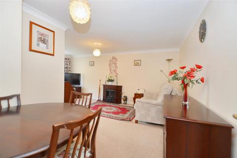 1 bedroom flat for sale, Grove Lane, Holt