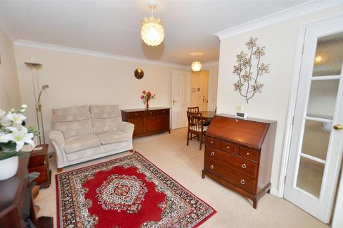 1 bedroom flat for sale, Grove Lane, Holt