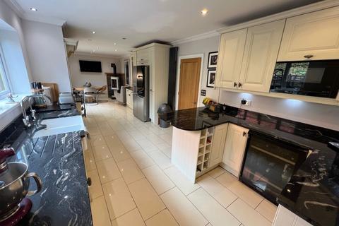 5 bedroom detached house for sale, Bronheulwen, Porth - Porth