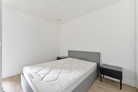 Studio to rent, Lavey House, Grand Union, London, HA0