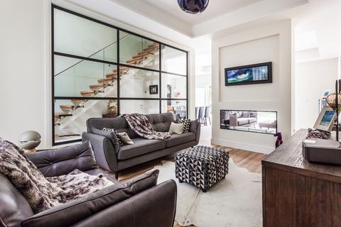 Gaia House Cavendish Road, Weybridge, KT13 0JN