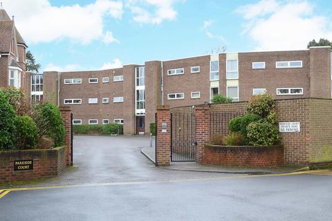 2 bedroom apartment for sale, Parkside Court, Weybridge, Surrey, KT13