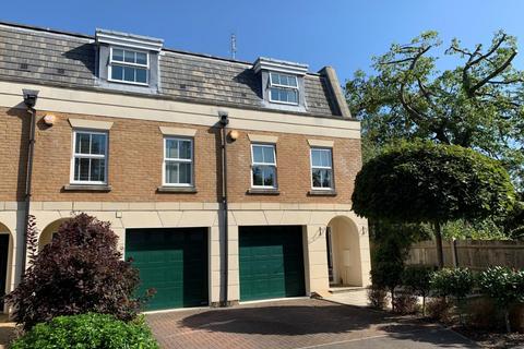 4 bedroom end of terrace house to rent, Castle Mews, Weybridge, Surrey, KT13