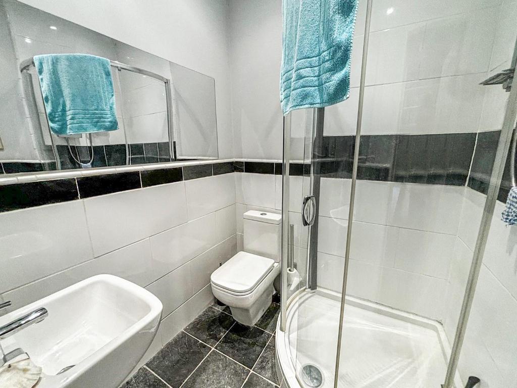 En-Suite Shower Room.jpg