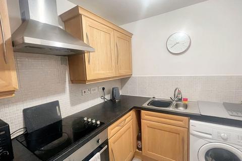 2 bedroom flat for sale, Plumpton Mews, Widnes, WA8 0WJ