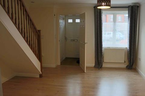 2 bedroom end of terrace house to rent, Claremont Crescent,  Newbury,  RG14