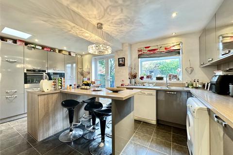 81 Pinks Hill, Swanley, BR8 8NN